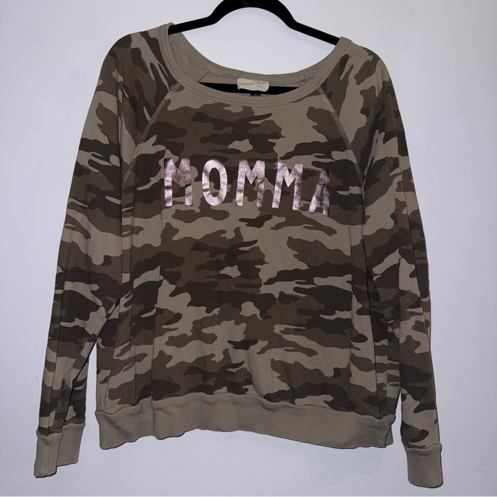 Universal thread goods co. women’s size large camo Sweatshirt customized w/ silv